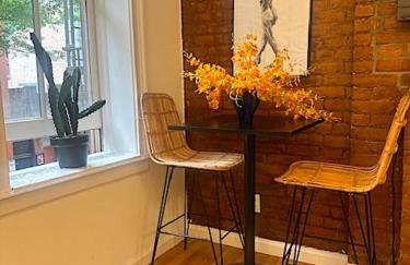 Beauty in the Heart of the Village - Foto 8