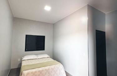 Casa Frente ao Lago com Piscina Aquecida no Melhor Condomínio - Foto 16