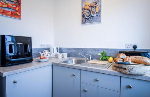 Tide & Tee - 2 Bedroom Apartment - Penally - Tenby - Photo 5