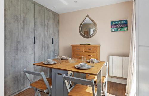 Salty Kisses - Sea Front Aparment - Foto 12