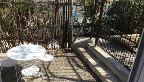 Villa Azur - 2 pièces rez-de-jardin dans une maison avec piscine - Foto 4