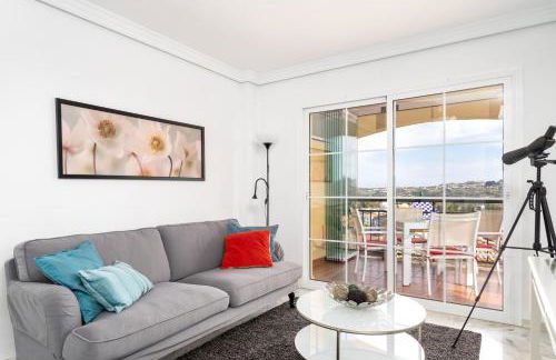 Golfer's quiet flat by Costarentals - Ref 104 - Photo 4