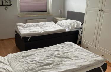 ZWITSCHERNEST Stilvolle helle Ferienwohnung Gästezimmer Monteurwohnung für 1 bis 6 Personen 3 Zimmer 60 qm - Foto 21