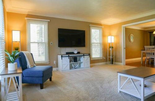 4BR/2.5BA Home boasting 2400sqft and Eat-in KTN - Foto 13