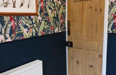 The Cobbles - Central, Parking, Netflix & Woodburner - Photo 14