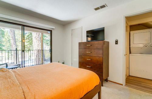 Steps to Lake Scenic Carnelian Bay Retreat - Foto 13