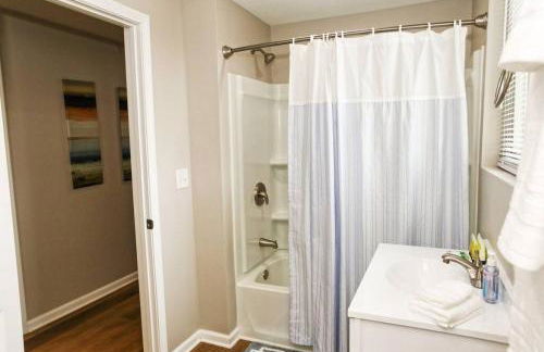 Newly Renovated Small Town Retreat - Foto 11