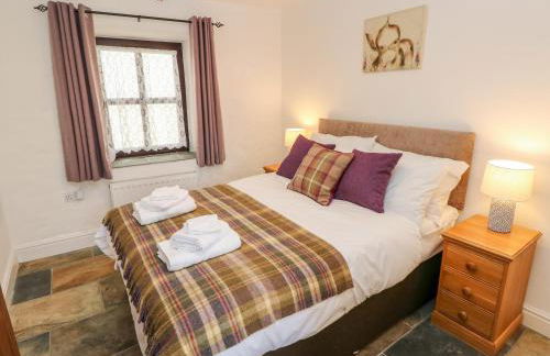 Potters Barn - Photo 12