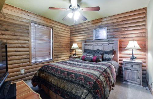 Luxury Lakefront Chalet Resort 2 Pools FREE Amenities Dock MiniGolf Waterslide - Foto 18