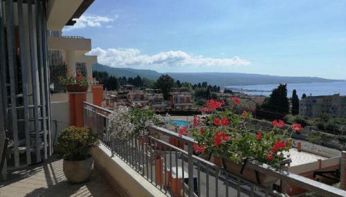 Sunset Penthouse - Photo 4