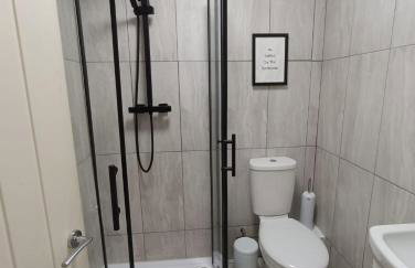 8 bed house 2 miles (7 Mins) from Newcastle centre - Foto 27