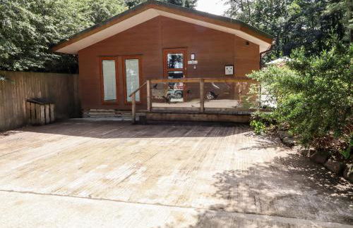 Washburn Lodge - Photo 1