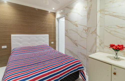 Casa Lindíssima e Espaçosa com 2 Piscinas - Adulto e Infantil, Perto da Praia, Opção da Piscina Adulto Aquecida Cobrado à Parte, 4 Quartos Frente as Piscinas, Área Gourmet Completa com Churrasqueira, Forno e Fogão a Lenha, Mesa de Bilhar, Lareira na Sala - Photo 22