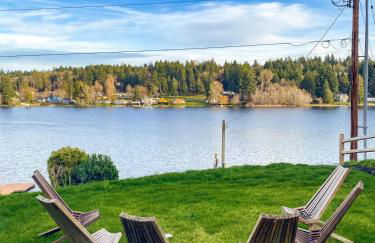 Luxe Port Lookout with waterfront, theater, games - Foto 21