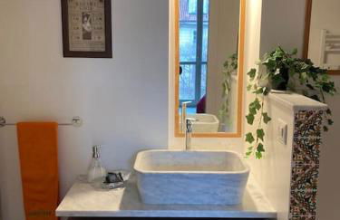 The artist's flat, right next to Porta Susa - Foto 10