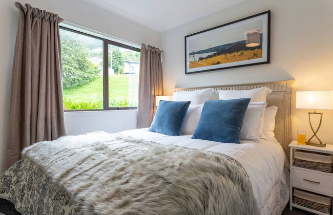 Spacious Lake View Alpine Townhouse Walk TO Town - Foto 11