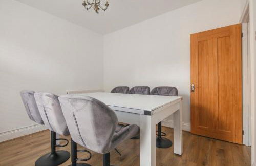 Spacious 3 Bedroom Home with PS5 and Pool Table Near O2 Arena Canary Wharf and Elizabeth Line to Central London - Foto 54