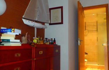 LxRiverside Suite Apartment - Photo 30