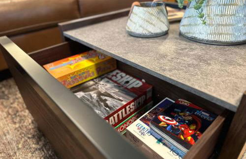 The Chalet - Spacious 7 bedroom near Sugarloaf, on Snowmobile and UTV trails, Hiking, Golf and Flagstaff Lake across the street - Foto 34