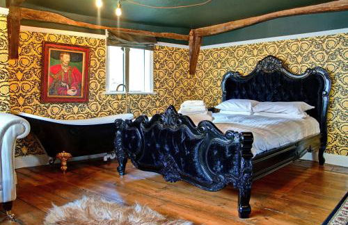 Huge Deluxe 600 Year Old Essex Manor, Hot Tub, Cinema Room, Sky Tv - Foto 1