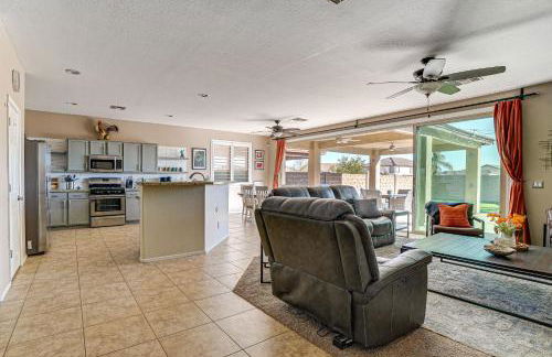 5 Mi to Surprise Stadium Chic Home with Pool - Foto 5