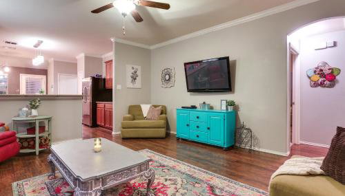 Patio, Pergola and Pool Access Aubrey Retreat! - Foto 5