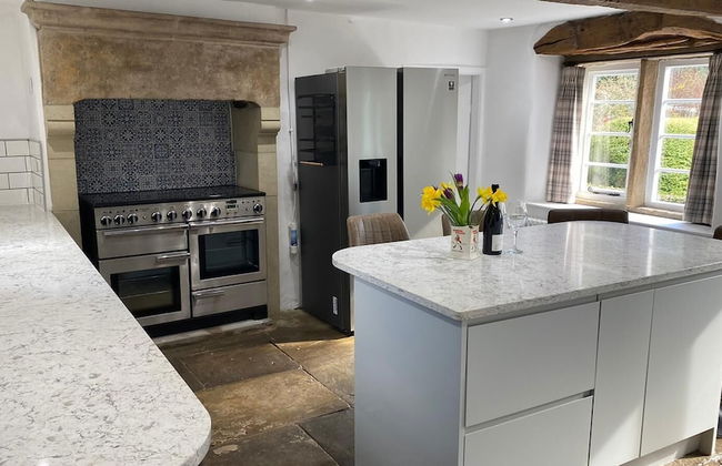 Beautiful Peak District Cottage With Hot Tub - Foto 9