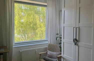 10 Minuten entfernt - Stilvolle Wohnung mit direkter Messeanbindung - Photo 2
