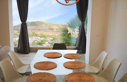 A+View Private Terrace Private Pool Family Fun - Photo 31