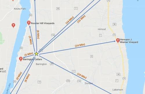 The Sunflower - Hot Tub Hideaway on 13 Wooded Acres - Fire Pit - Lake View - Near Keuka & Seneca Lake - Pet-Friendly - Foto 18