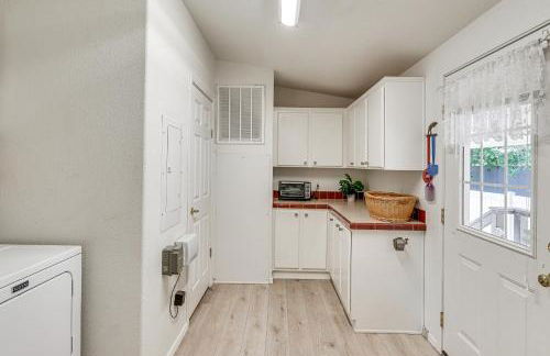 Waterfront Shady Cove Home with Fishing Deck! - Foto 14