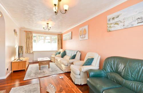 Dassia-Rural Bungalow, Dog Friendly with Hot Tub Near Gurnard - Foto 6