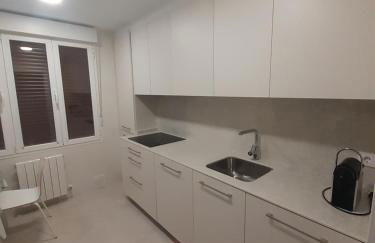 Moderno, céntrico. Perfecto para familias. - Foto 9