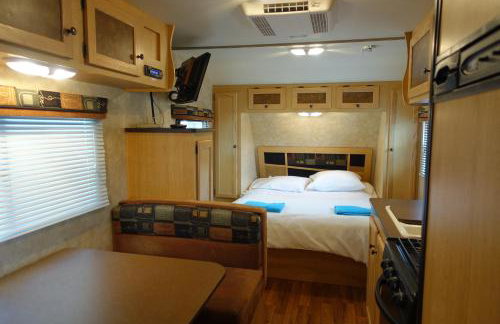 Best RV-Camper To Visit NYC-Hot Tub-Free Parking - Foto 8