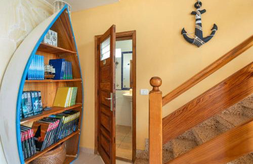 Seaside House With Heated Pool - Photo 25