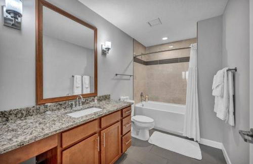 SkyTower 2BD | Parking Available | Downtown - Photo 36
