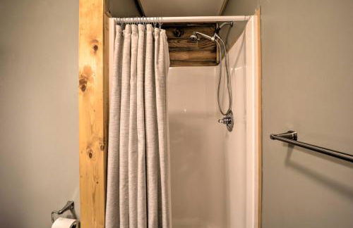 2 Decks and Fire Pit Scenic Beech Mountain Retreat! - Foto 18