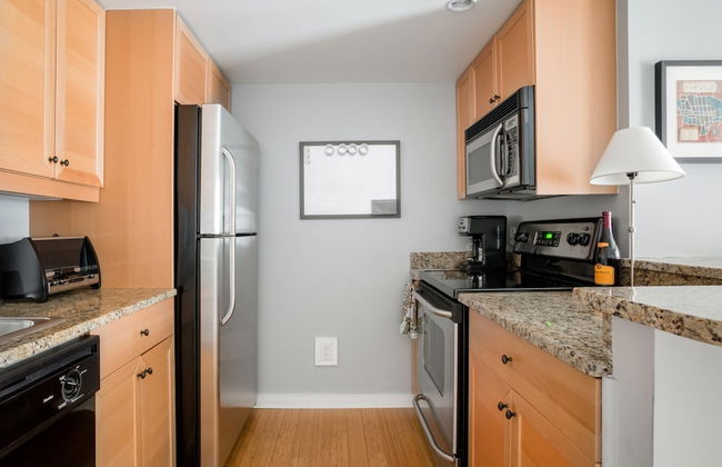 The Easy Spot Downtown Free Parking Elevator - Foto 15