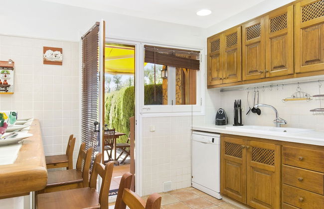 Nice House With Private Garden and Shared Pool in the Pleasant Llafranc - Photo 2