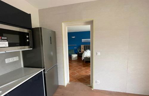 Les Hauts de Locmiquel apartment with private heated pool - Photo 10