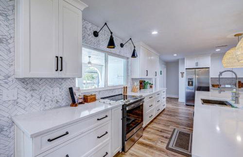 NEW! Cortez Cabana! Canal front home with heated pool & boat dock! - Foto 15