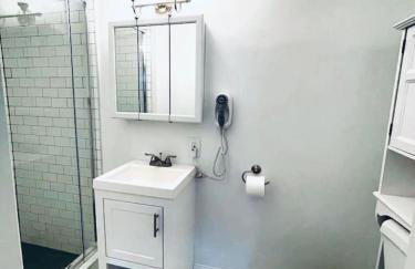 Rittenhouse Square close by Kimmel Center Suite - Photo 12