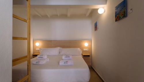 Artemaris Apartments - Photo 5, towels, storage