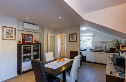 Apartment Cetinic - Two Bedroom Apartment With Terrace and Sea View - Foto 3