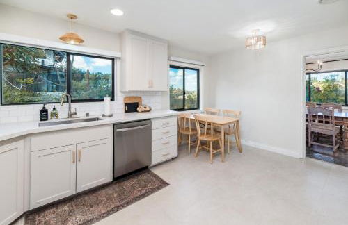 5BR Oasis with Pool, Arcade, Sauna - Photo 56