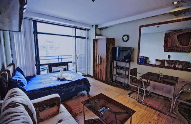 HI HOME at Gramercy Residences - Photo 1