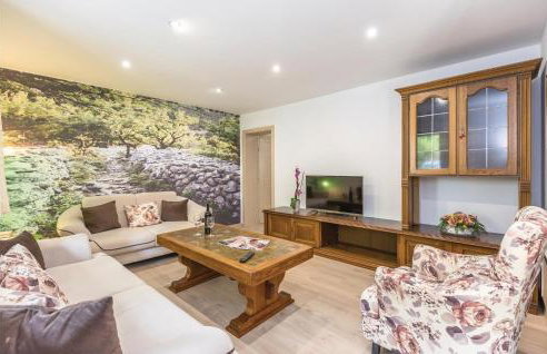 Six-Bedroom Holiday Home In Zagvozd - Foto 27