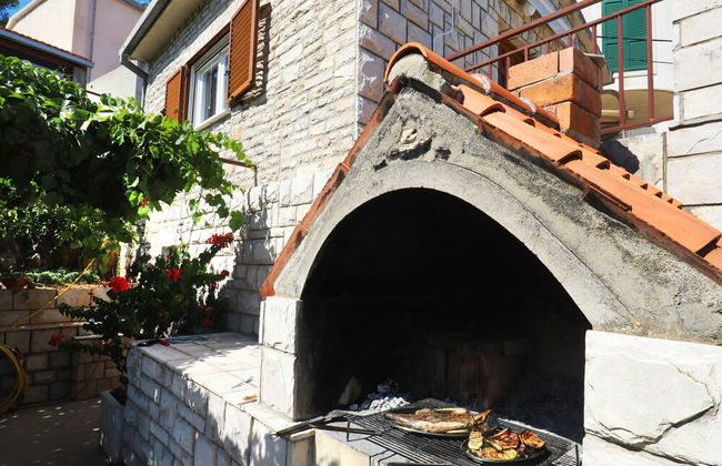 Small Stone House in a Quiet Place Island Solta - Photo 21