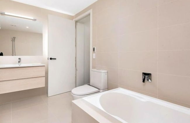 Newly Built Luxe House with Magnificent View - Foto 15