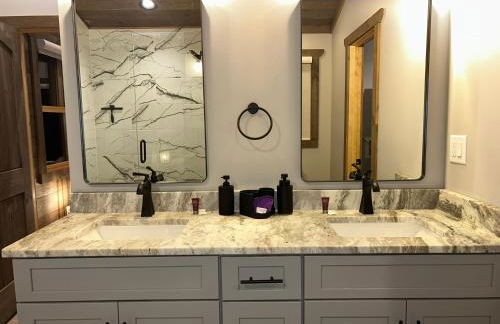 Lux Blue Ridge Cabin, Hot tub, Swing, PingPong! - Foto 63